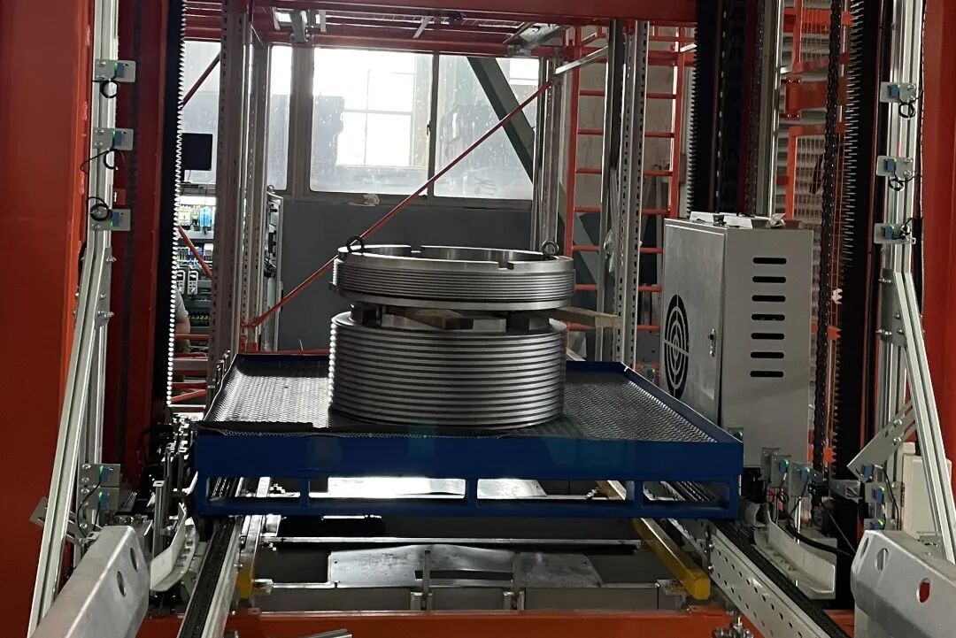 告别传统仓储！欧曼四向车智能立库助力机械厂作业效率升级