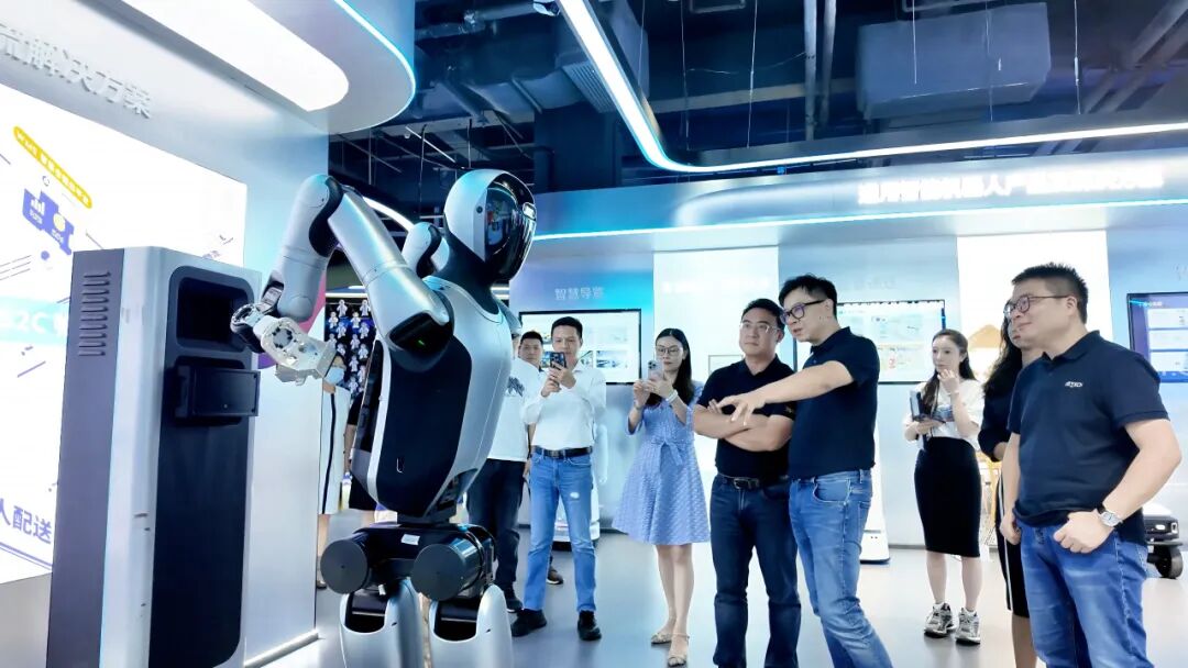 优必选携手云智汇全球战略合作，打造“人形机器人+智慧工厂”应用标杆